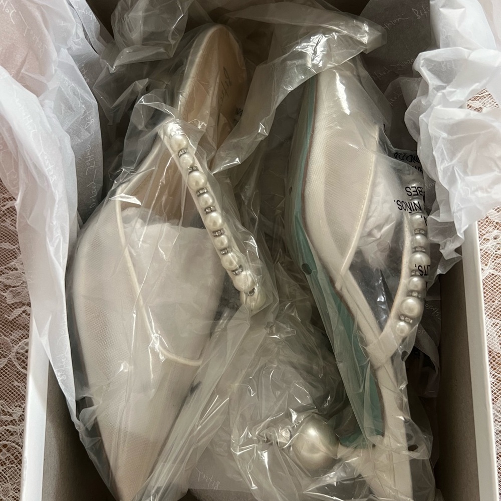 Betsey Johnson White Heels with Modern Silhouette